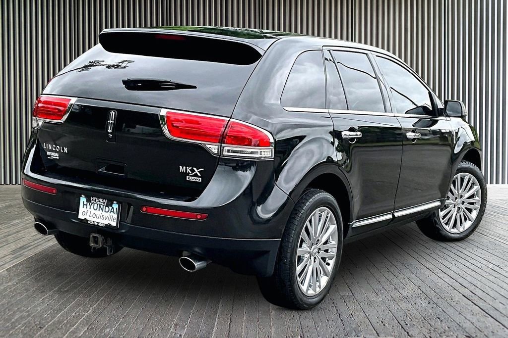 Used 2015 Lincoln MKX AWD w/ Equipment Group 102A image 14