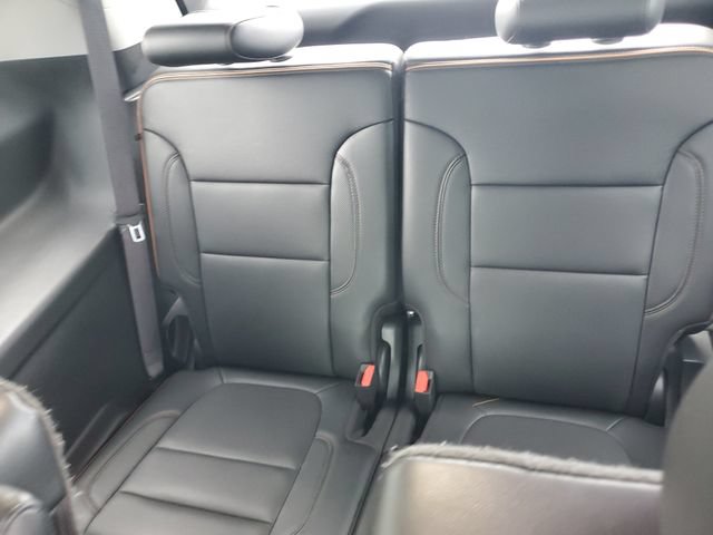 Used 2020 GMC Acadia AT4 w/ GMC Pro Grade Package AWD/4WD image 10