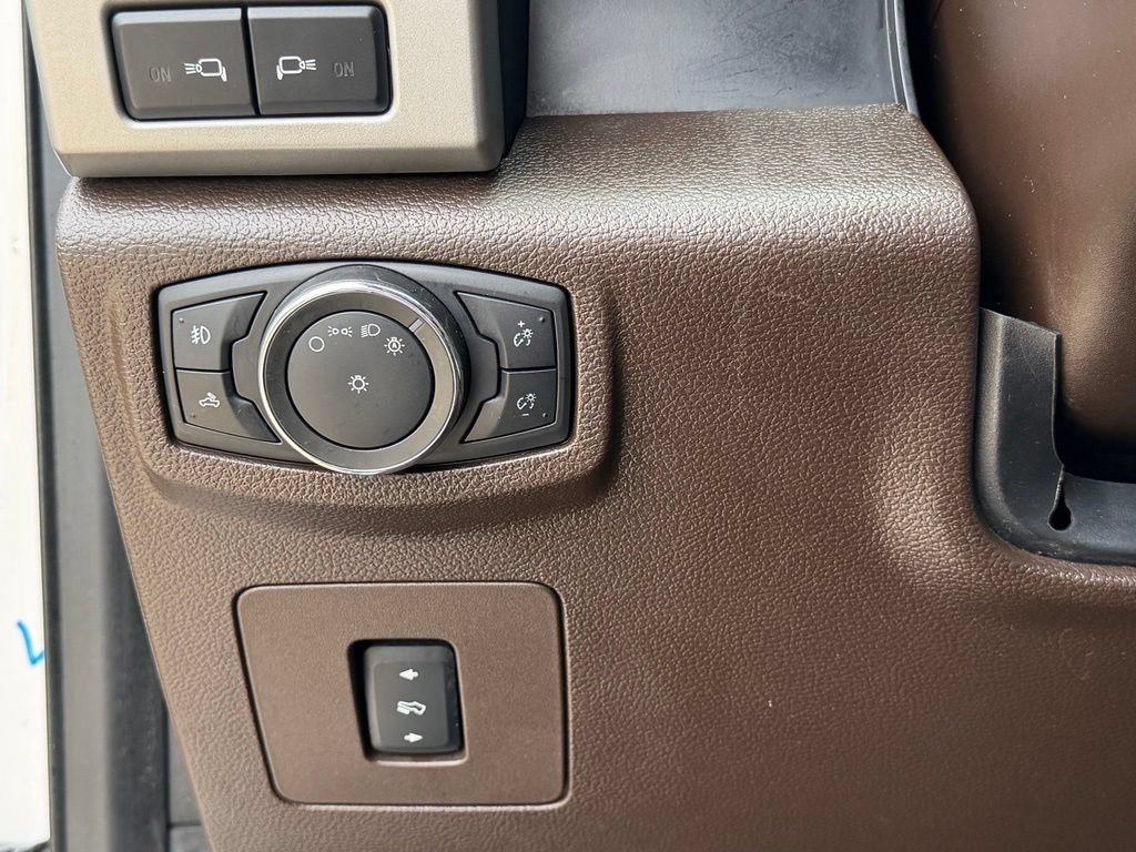 Used 2017 Ford F150 King Ranch w/ Equipment Group 601A Luxury AWD/4WD image 36