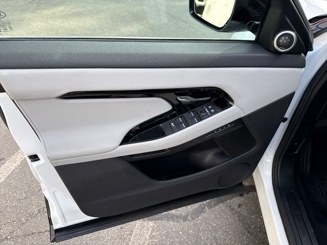 Used 2024 Land Rover Range Rover Evoque S AWD/4WD image 13