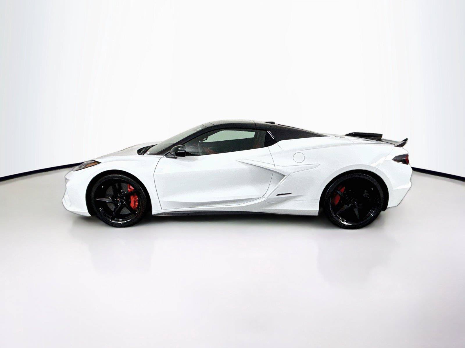 Used 2025 Chevrolet Corvette E-Ray AWD/4WD image 14