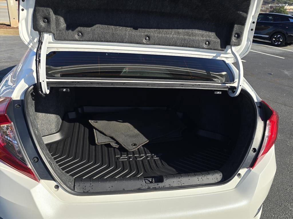 Used 2019 Honda Civic Sport image 12