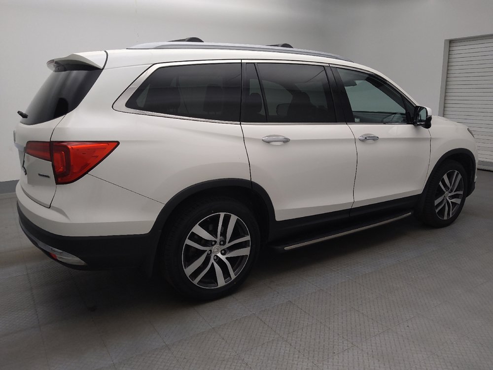 Used 2018 Honda Pilot Touring image 10