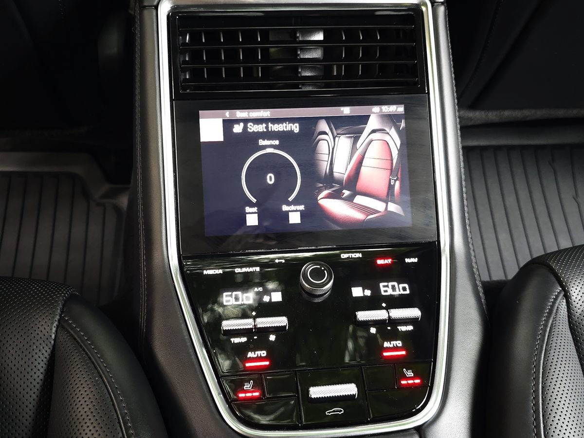 Used 2023 Porsche Panamera 4 Platinum Edition w/ Assistance Package AWD/4WD image 18