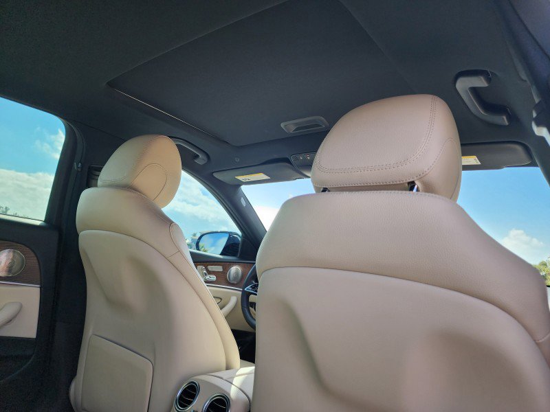Used 2023 Mercedes-Benz E 350 4MATIC Sedan image 25