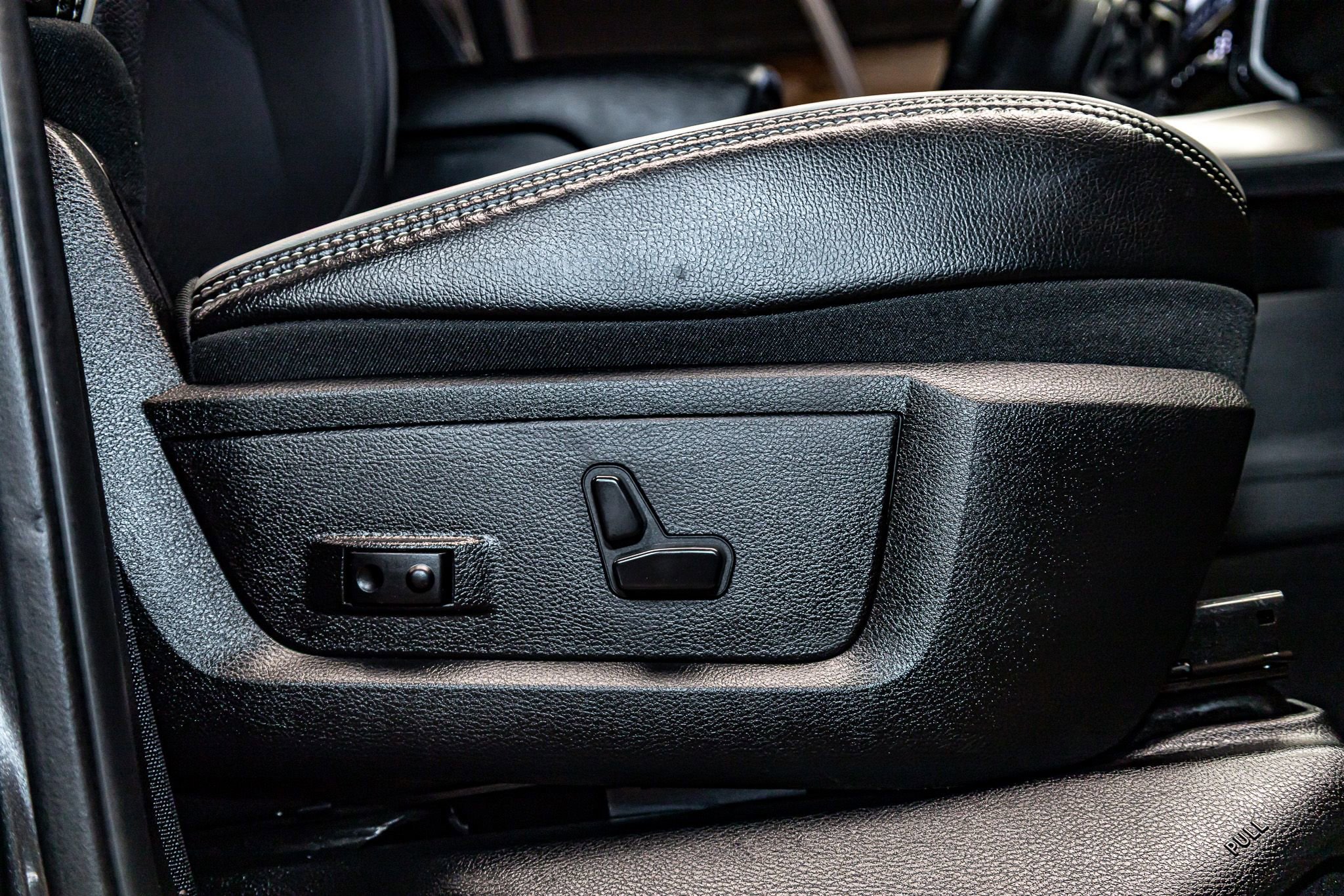 Used 2024 RAM 3500 Laramie w/ Night Edition image 27