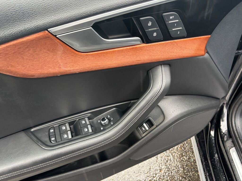 Used 2020 Audi A4 2.0T allroad Premium Plus w/ Premium Plus Package image 17