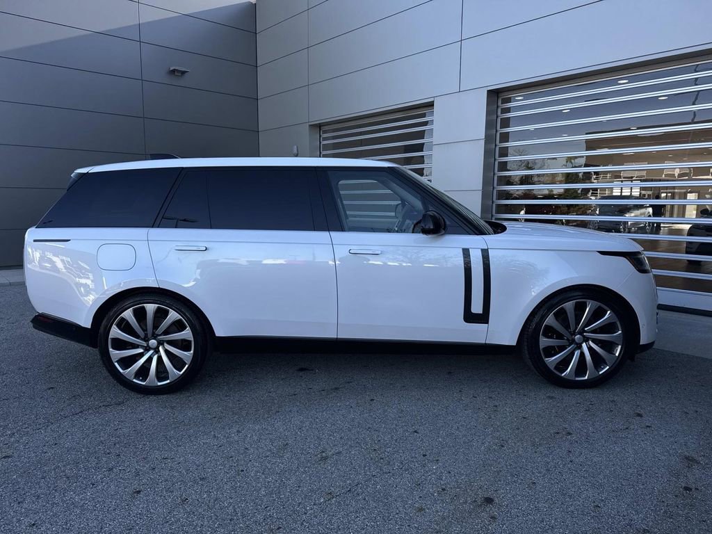 Certified 2024 Land Rover Range Rover Long Wheelbase Autobiography AWD/4WD image 9