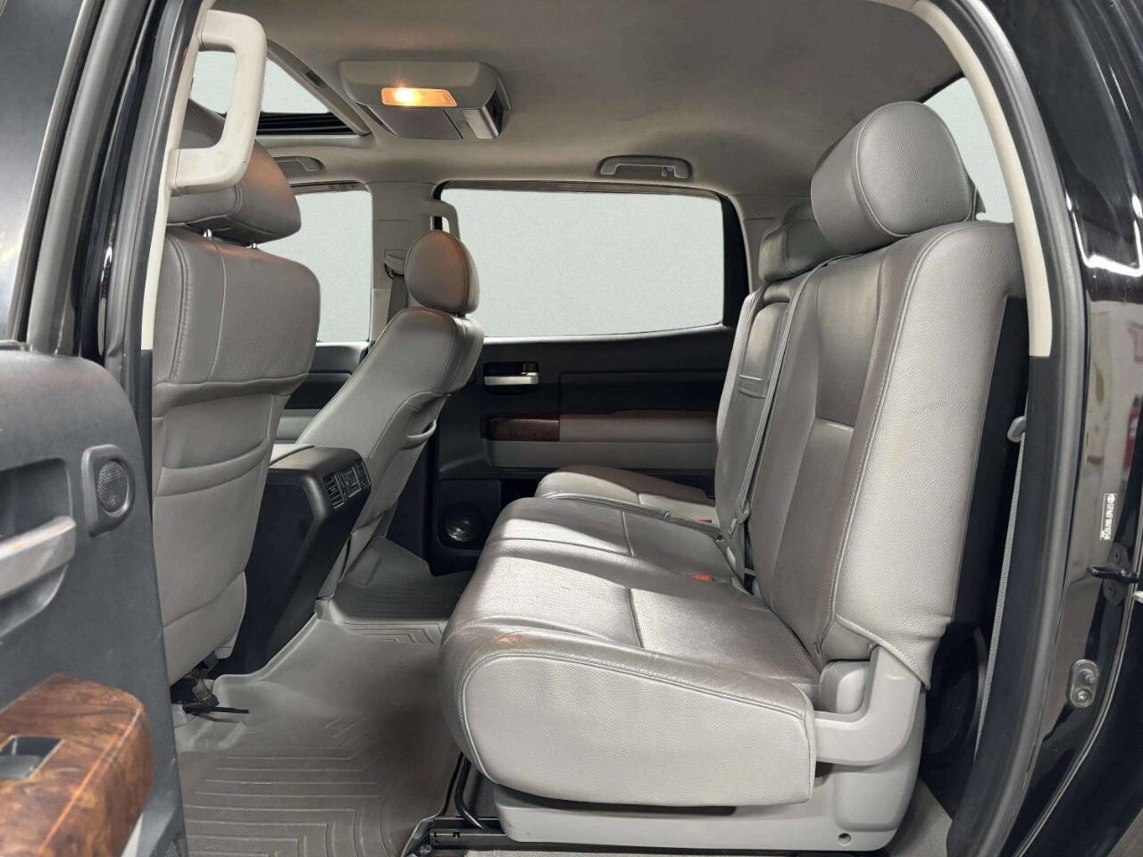 Used 2010 Toyota Tundra Limited image 20