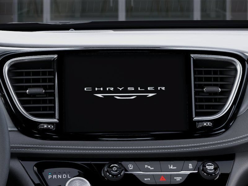 New 2027 Chrysler Pacifica Limited AWD/4WD image 19