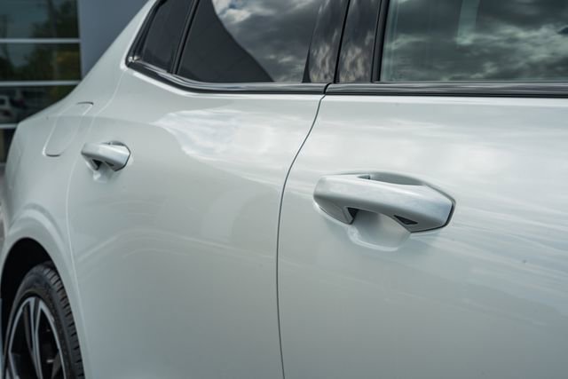Used 2025 Volvo S60 B5 Plus image 16