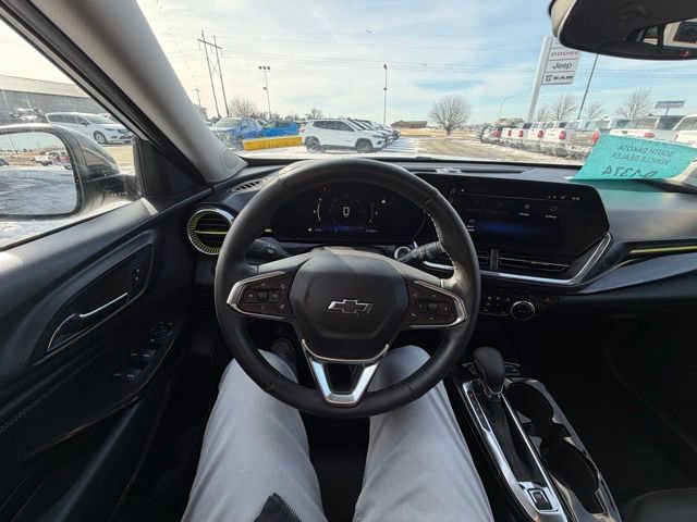 Used 2025 Chevrolet Trax ACTIV w/ Driver Confidence Package image 15