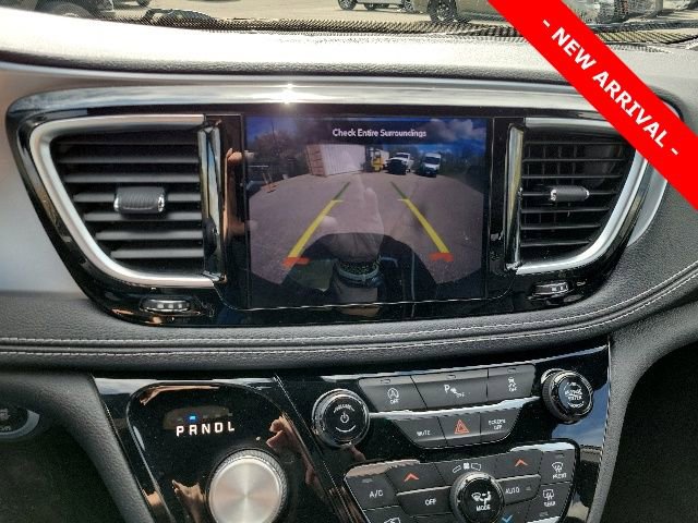 Used 2020 Chrysler Pacifica Limited w/ S Appearance Package FWD image 10