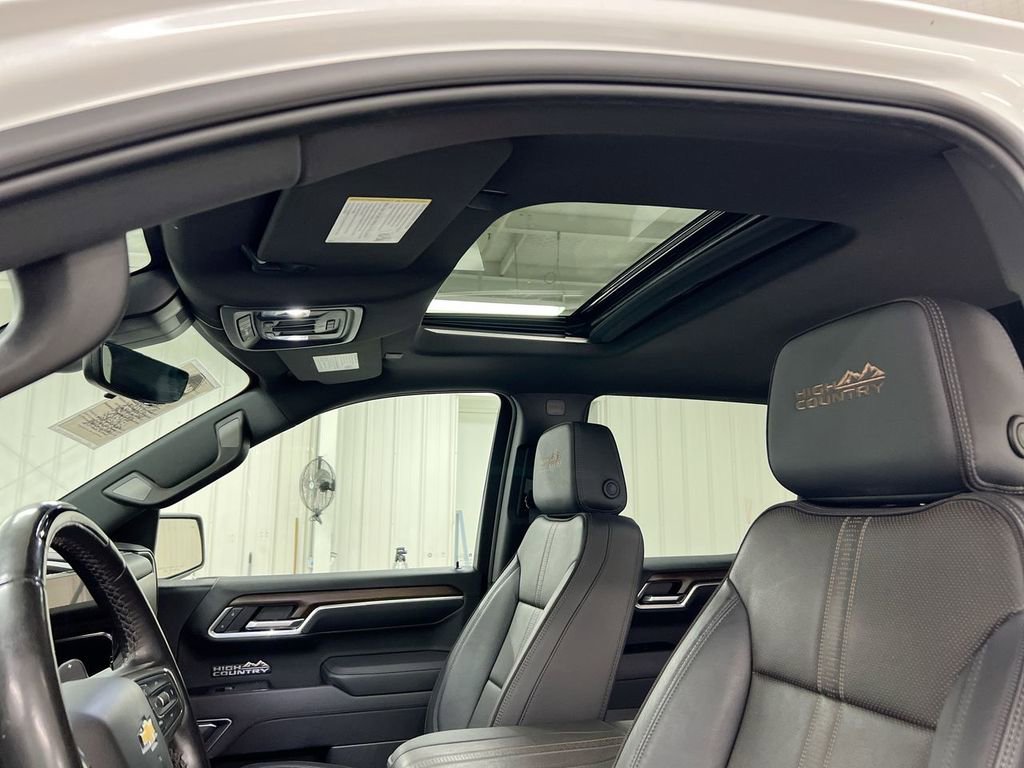 Used 2025 Chevrolet Silverado 1500 High Country w/ Technology Package image 20