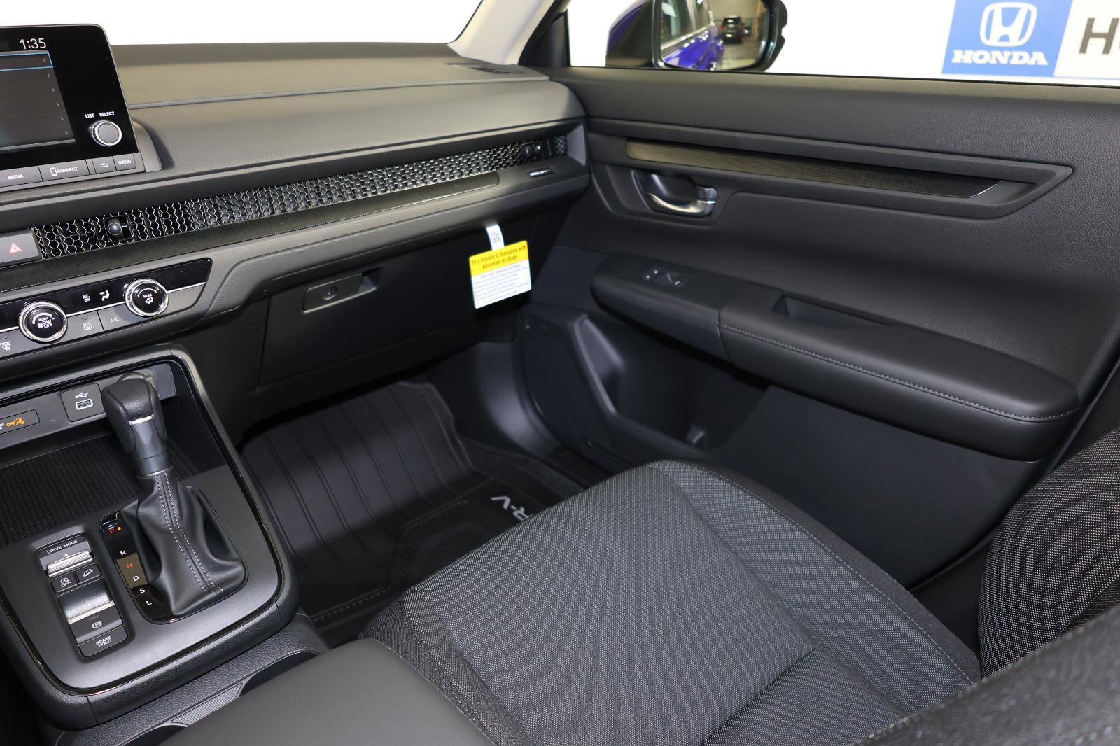 Used 2025 Honda CR-V LX image 9