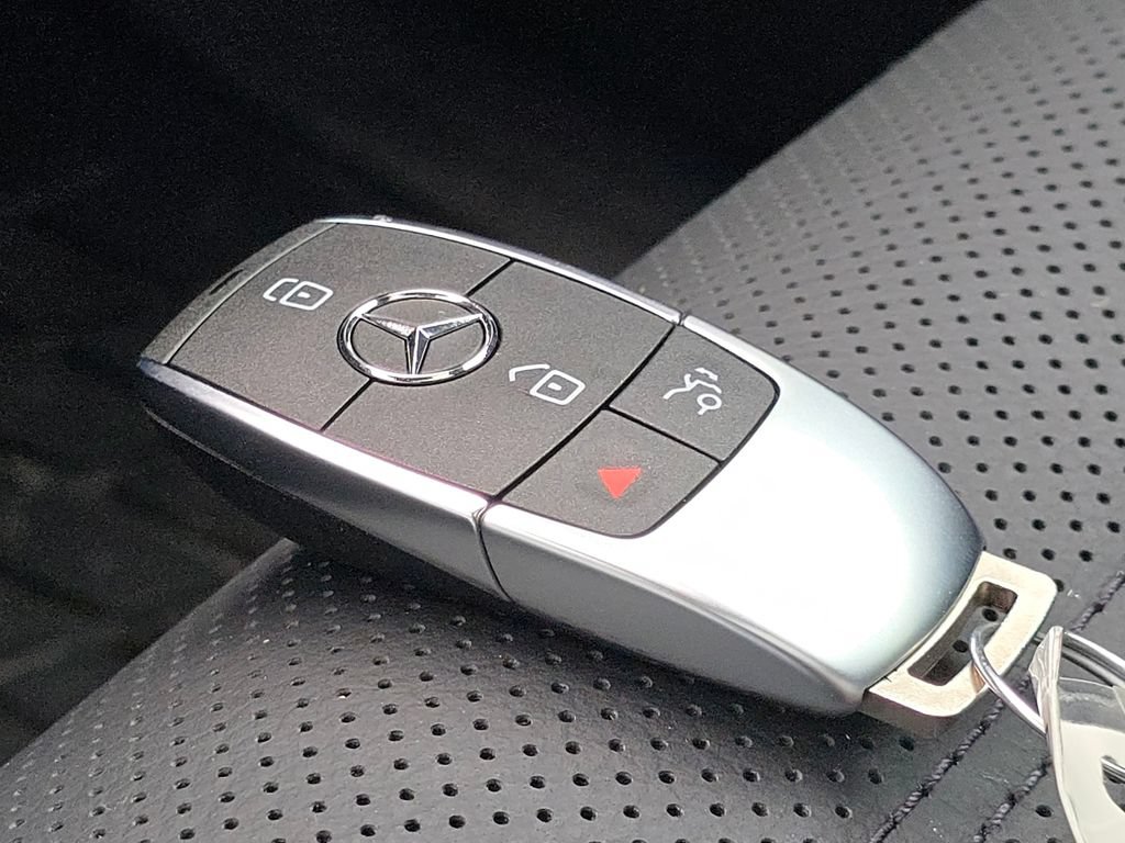 Certified 2026 Mercedes-Benz GLE 450e 4MATIC image 40