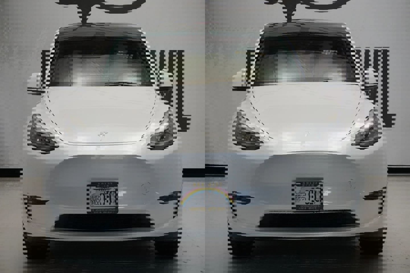 Used 2023 Tesla Model Y Long Range image 2