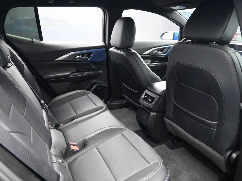 Used 2024 Chevrolet Equinox EV LT image 31