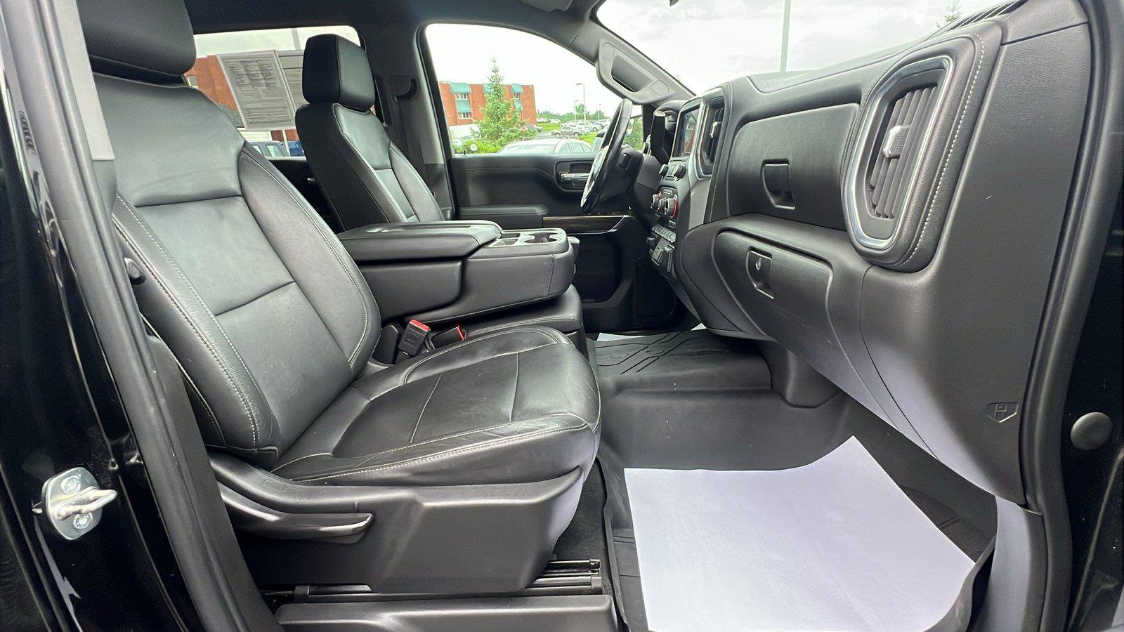 Used 2020 Chevrolet Silverado 1500 LT w/ All-Star Edition AWD/4WD image 13