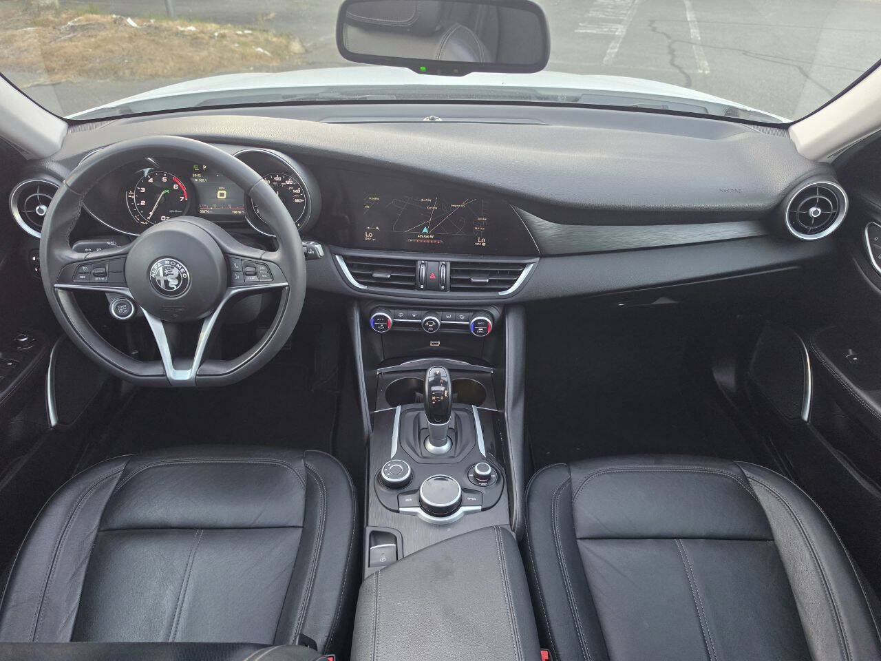 Used 2018 Alfa Romeo Giulia RWD image 10