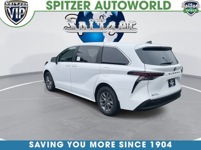 New 2026 Toyota Sienna LE AWD/4WD image 7