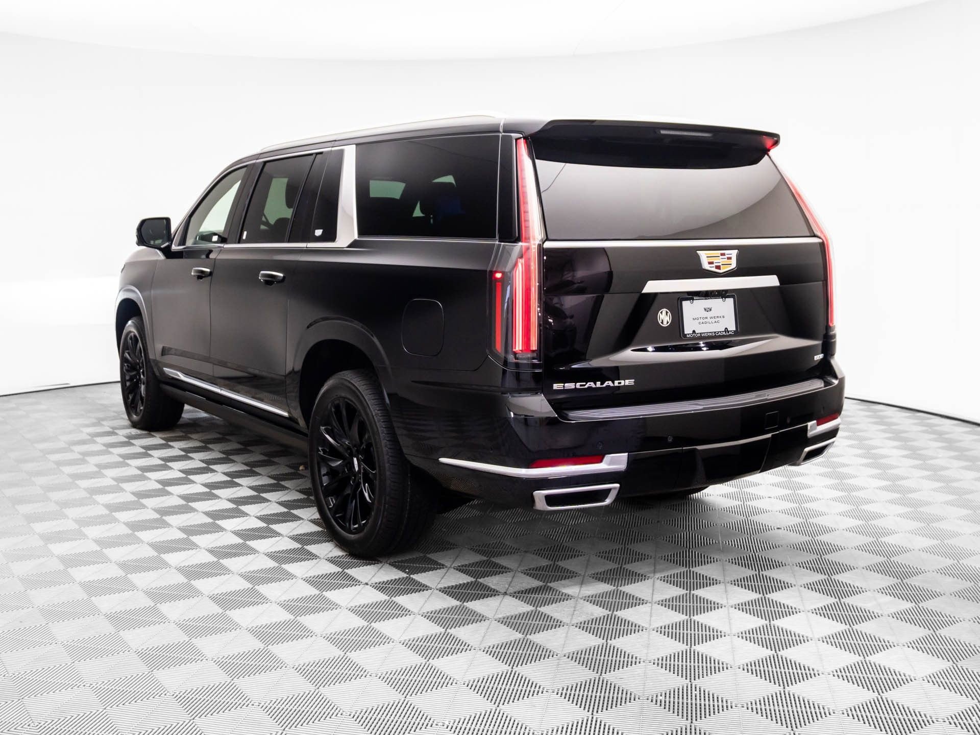 New 2026 Cadillac Escalade ESV Luxury w/ Touring Package video 3