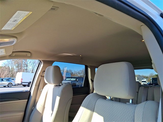 Used 2022 Jeep Grand Cherokee Laredo E image 14