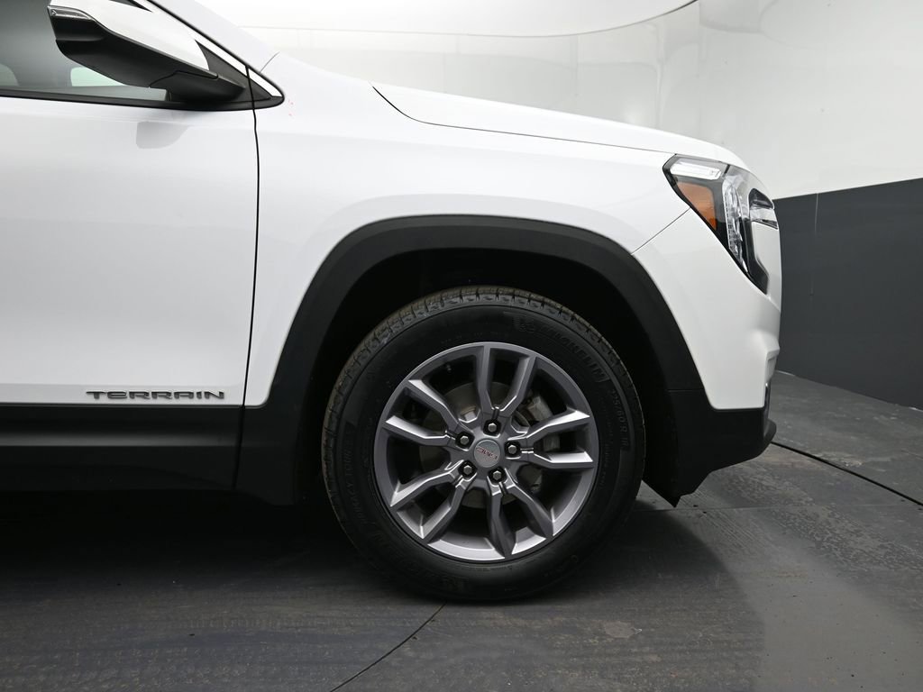 Certified 2022 GMC Terrain SLT image 11