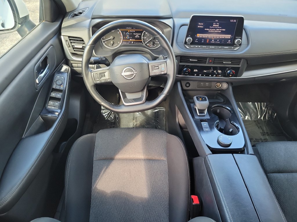 Used 2025 Nissan Rogue SV AWD/4WD image 17
