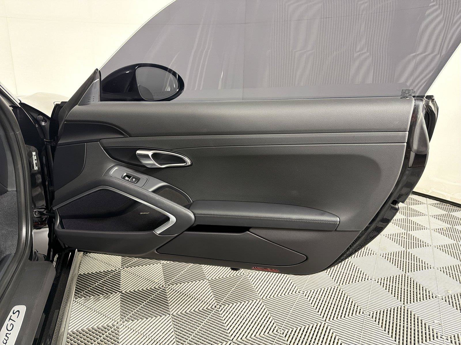 Used 2025 Porsche 718 Cayman GTS RWD image 13