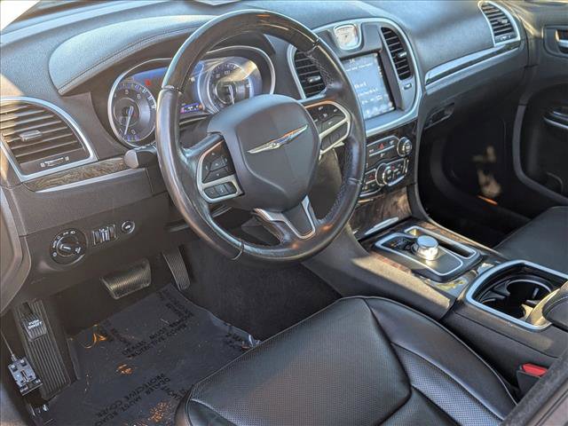 Used 2020 Chrysler 300 Limited image 10