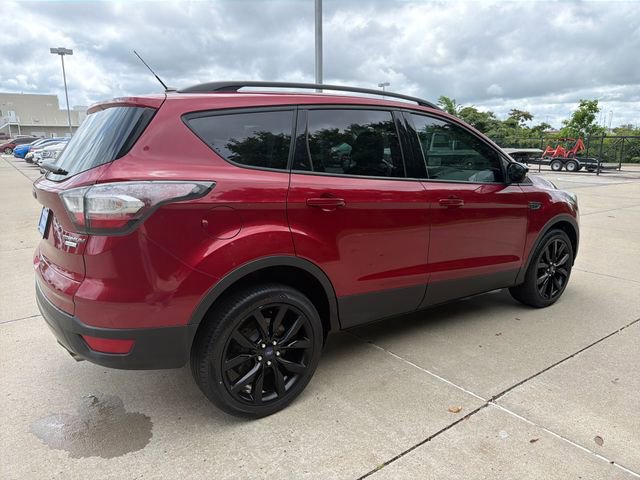 Used 2017 Ford Escape Titanium FWD image 5