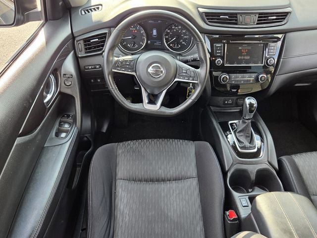 Used 2019 Nissan Rogue S w/ Special Edition Package FWD image 11