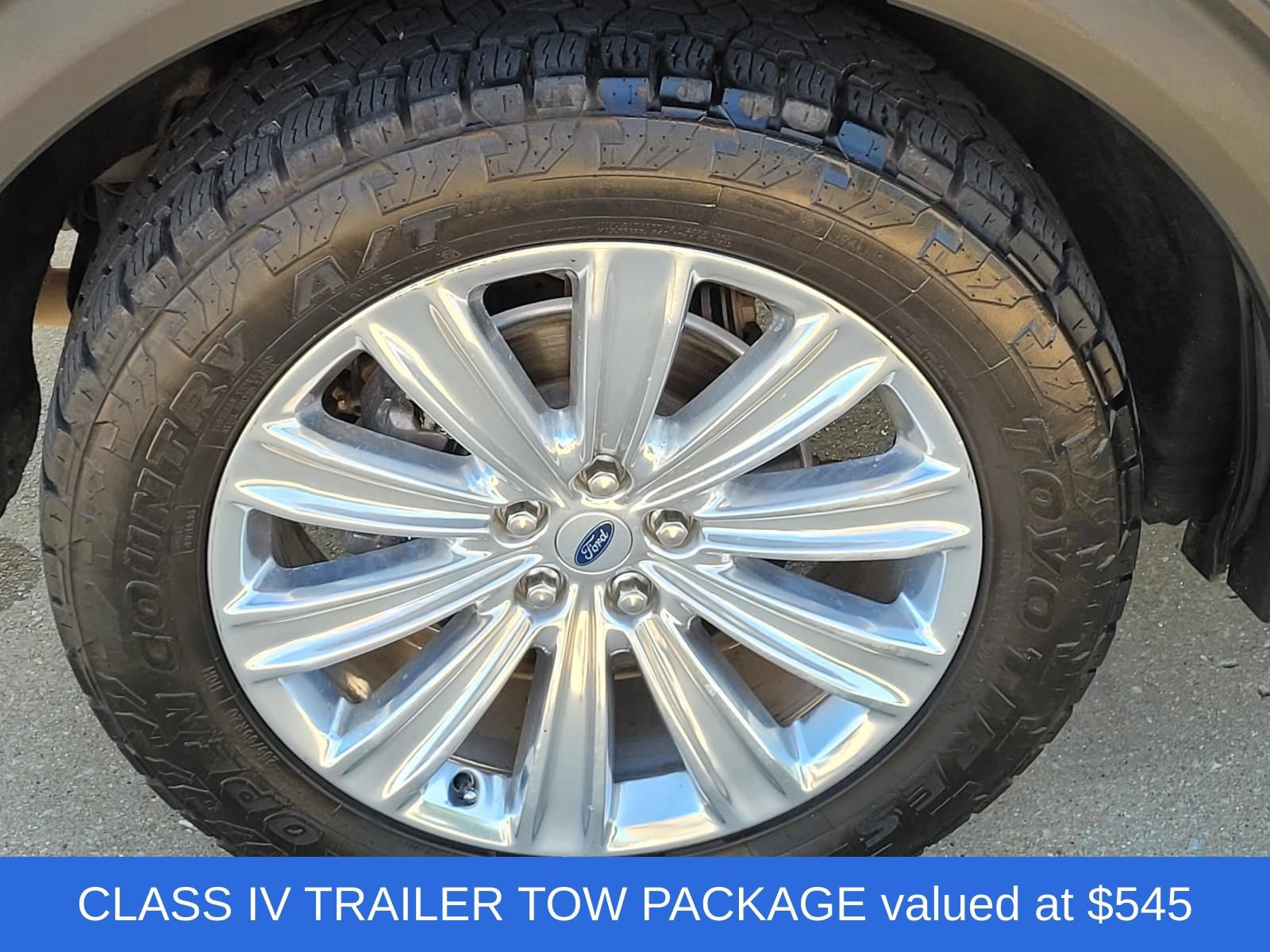 Used 2022 Ford Explorer Limited w/ Equipment Group 301A AWD/4WD image 7