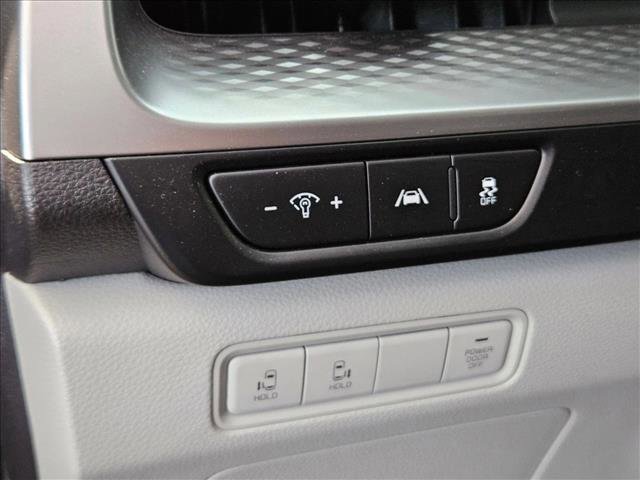 Used 2024 Kia Carnival LX image 10