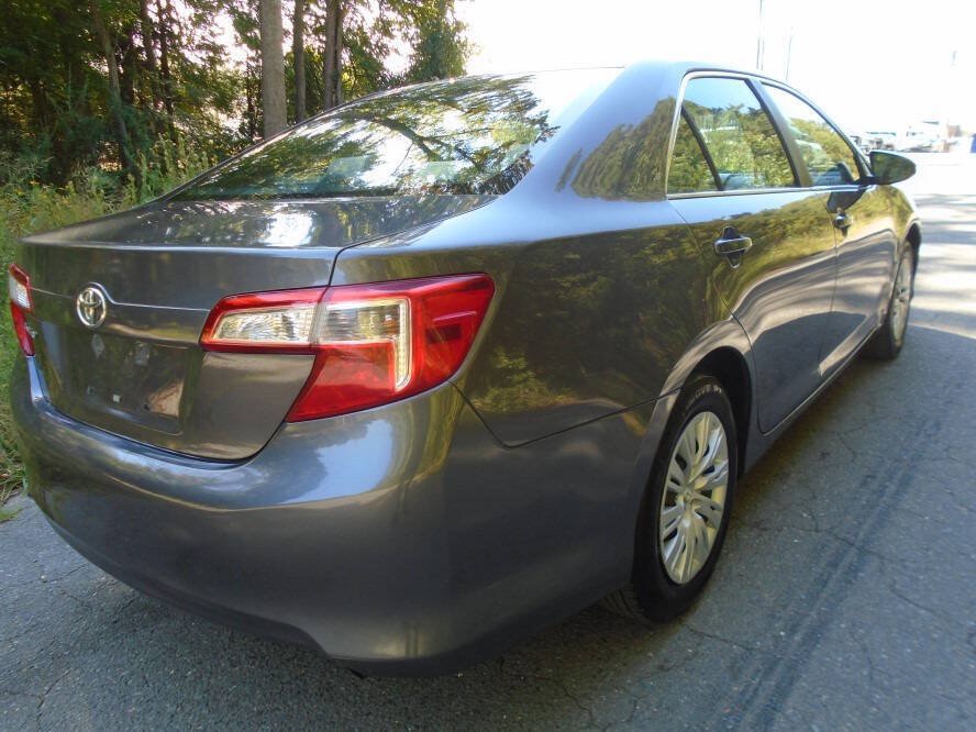 Used 2014 Toyota Camry FWD image 5