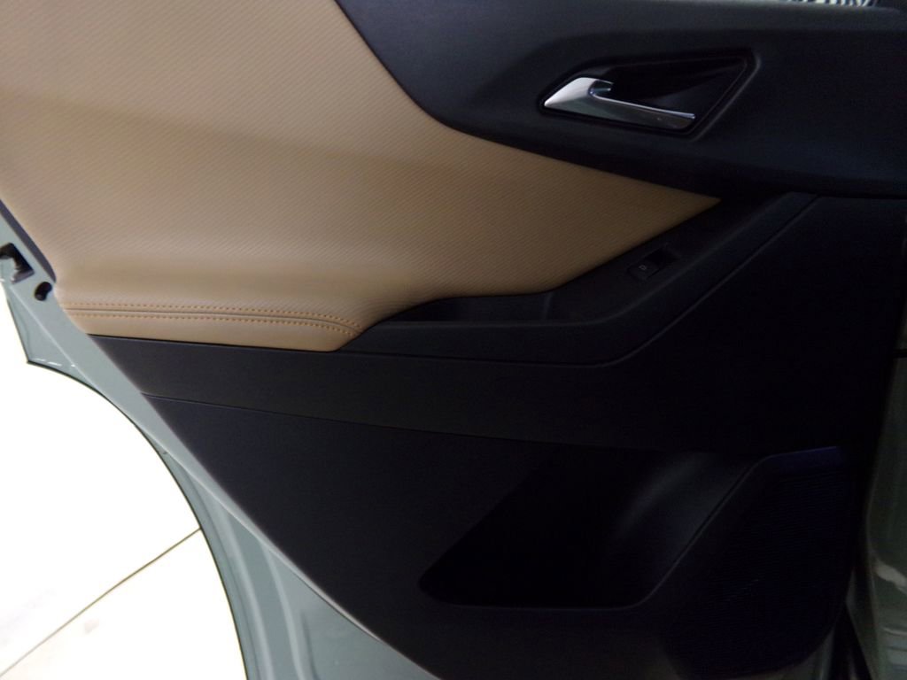 New 2026 Chevrolet Equinox ACTIV w/ Convenience Package III image 12