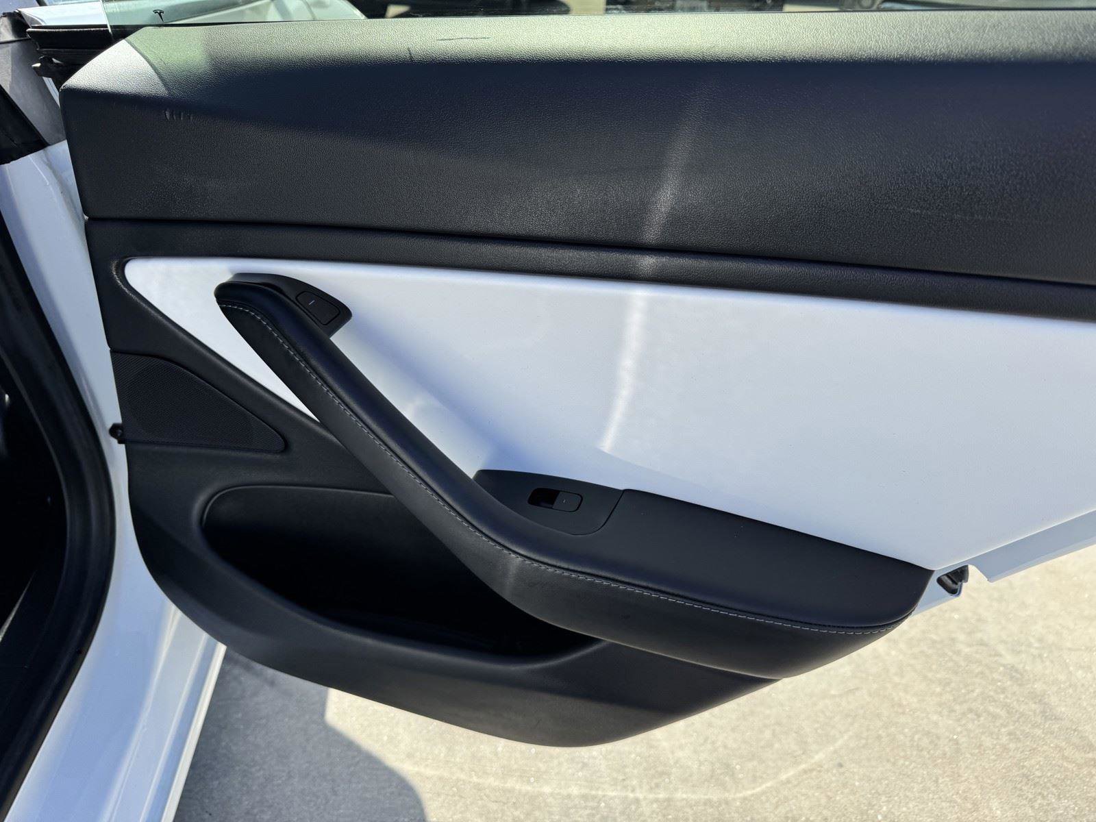 Used 2019 Tesla Model 3 RWD image 11