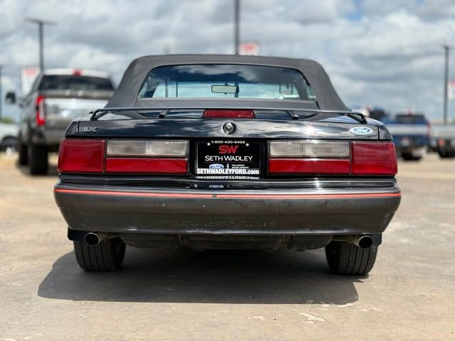 Used 1988 Ford Mustang LX RWD image 14