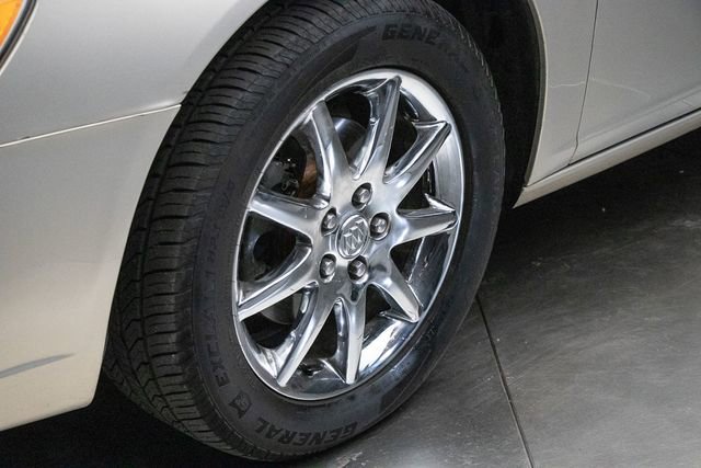 Used 2008 Buick Lucerne CXL w/ Driver Confidence Package image 7