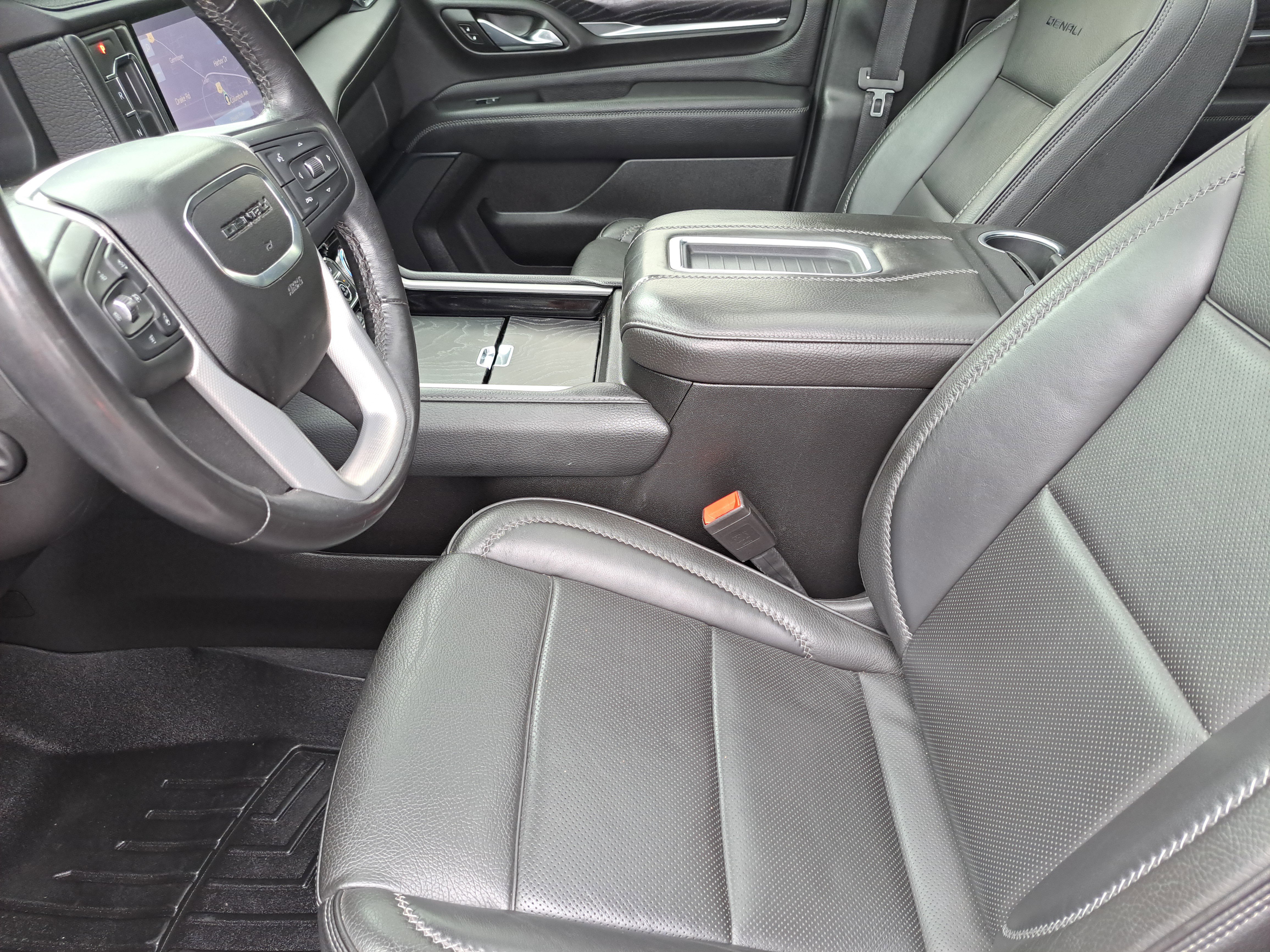 Used 2021 GMC Yukon Denali image 12