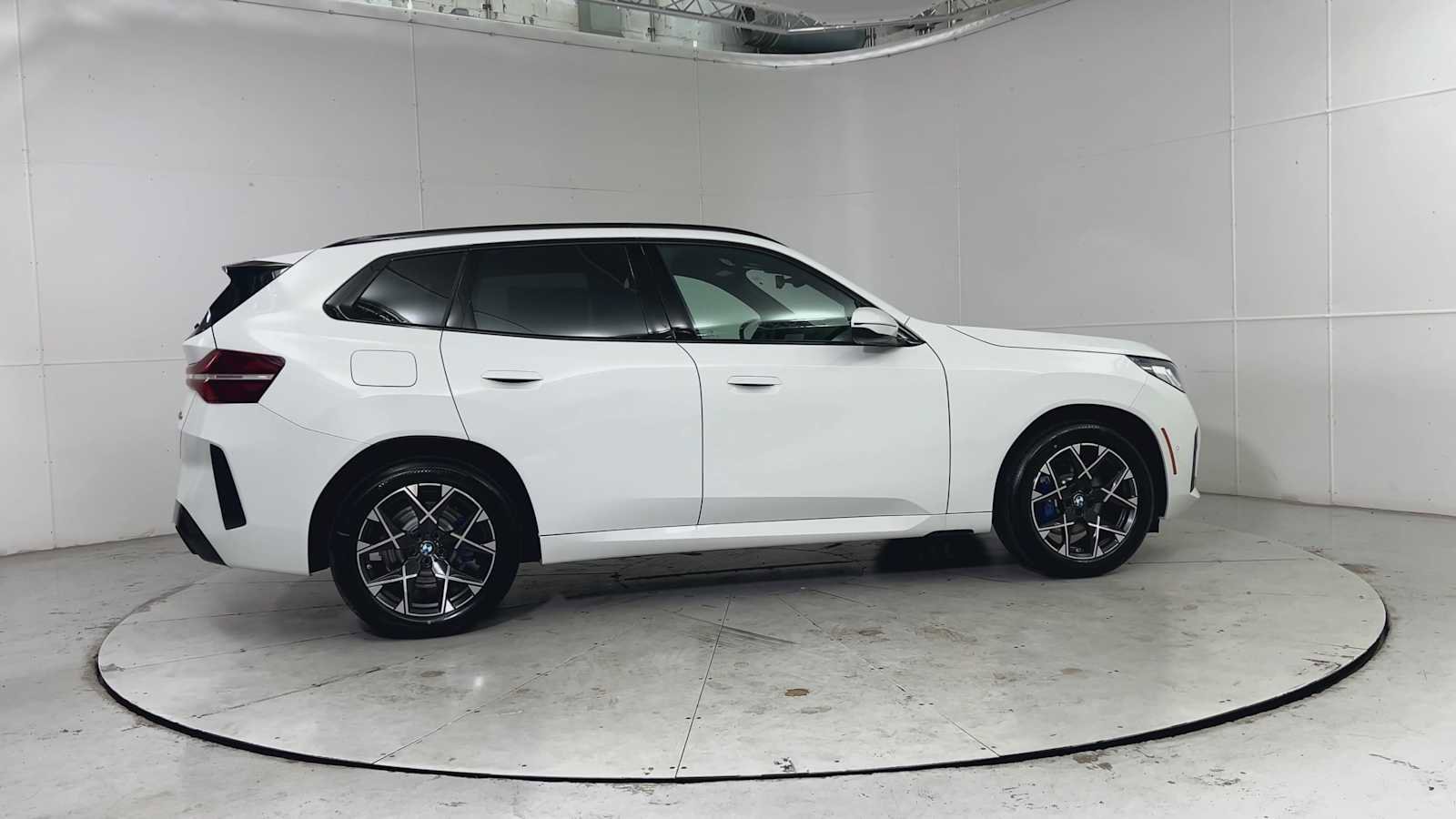 New 2026 BMW X3 xDrive30 w/ Premium Package image 9
