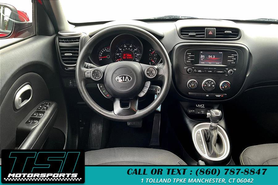 Used 2015 Kia Soul + image 5
