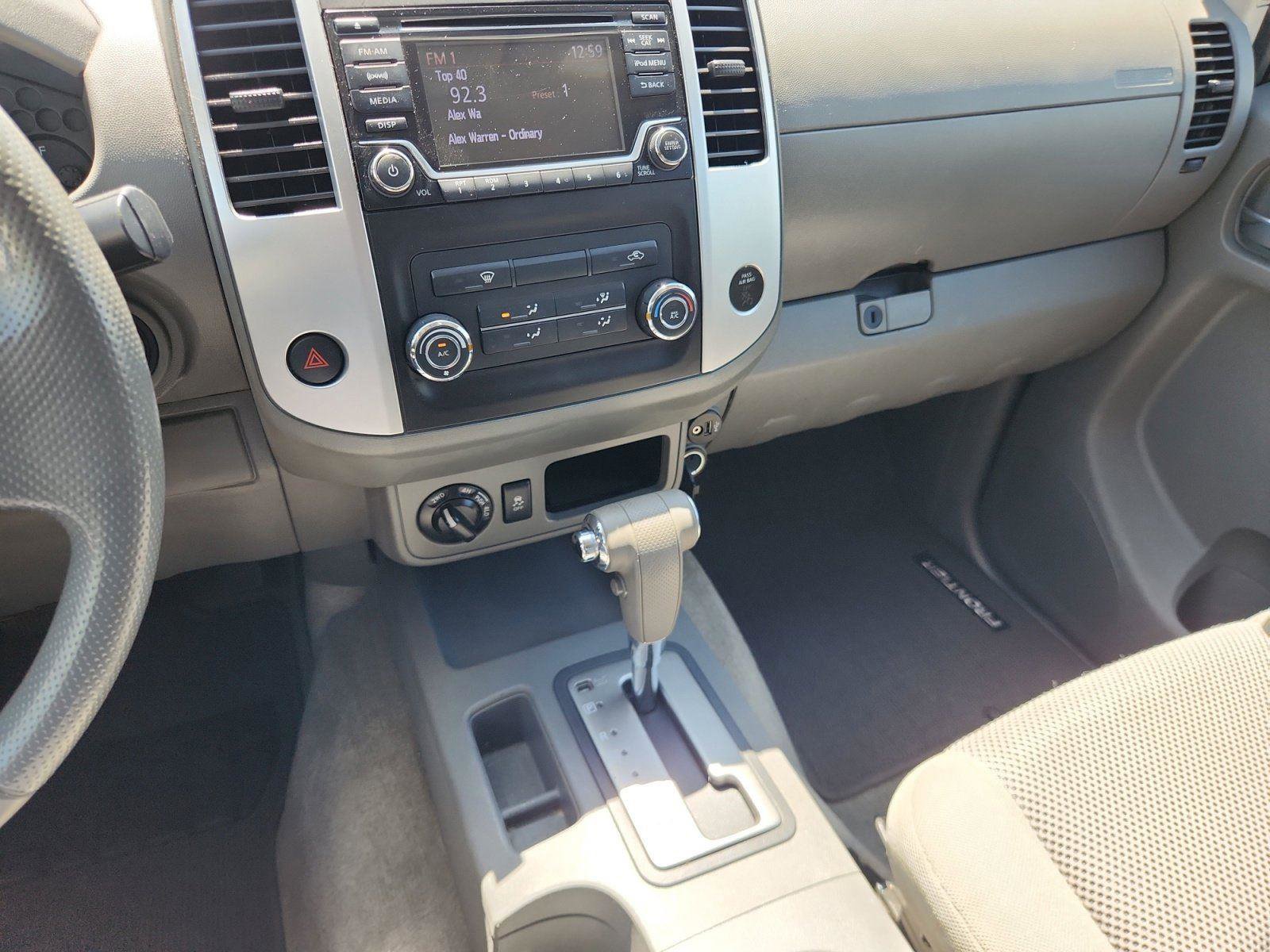 Used 2017 Nissan Frontier SV AWD/4WD image 24