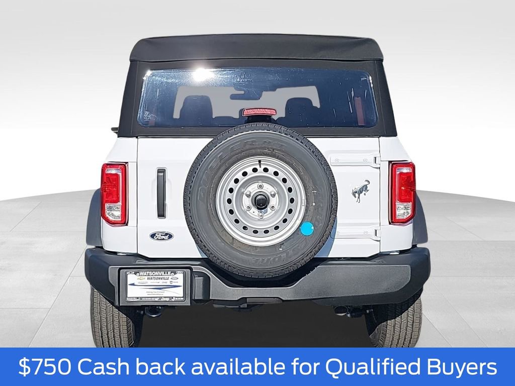 New 2026 Ford Bronco 4-Door image 4