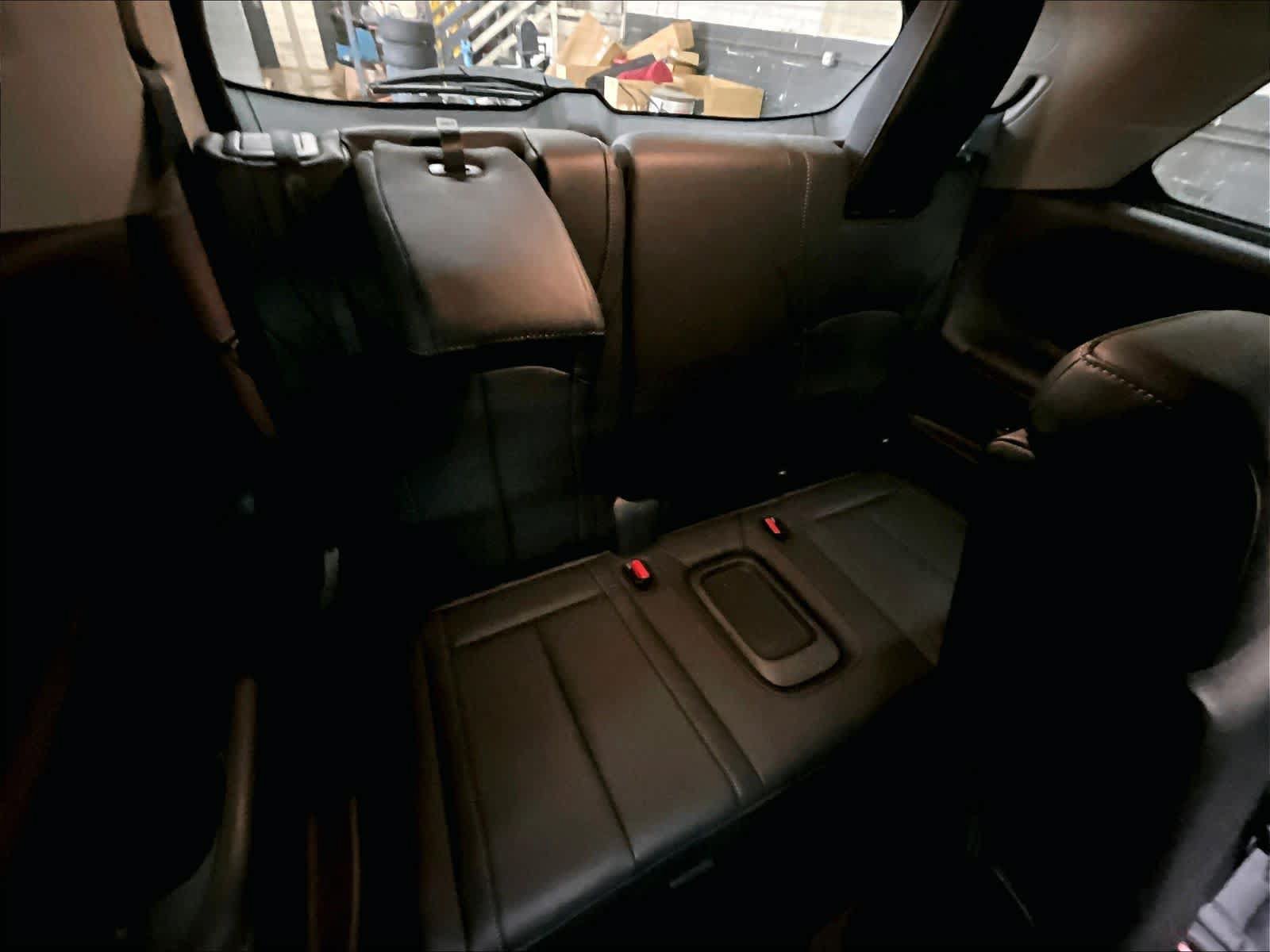 Used 2023 INFINITI QX60 Sensory w/ Vision Package AWD/4WD image 31