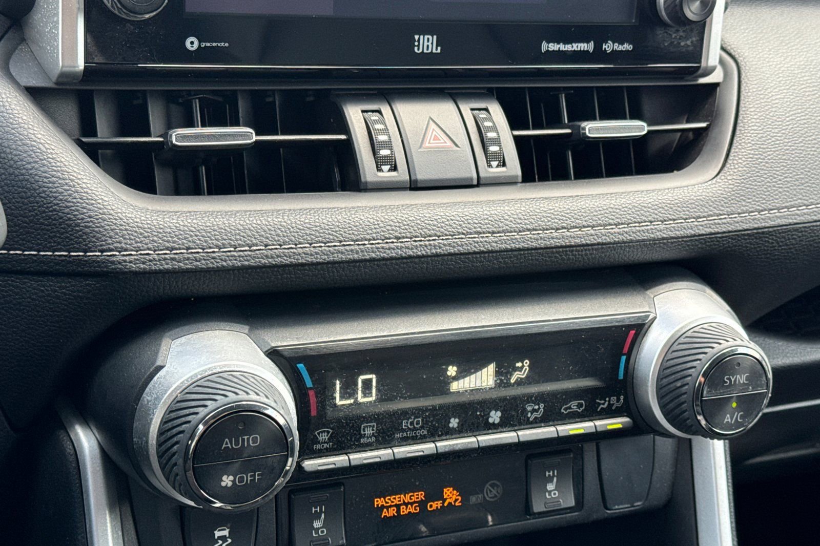 Certified 2022 Toyota RAV4 XLE Premium AWD/4WD image 27