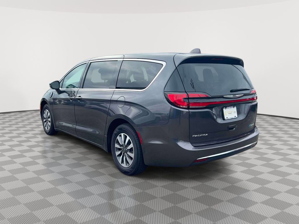 Used 2022 Chrysler Pacifica Touring-L FWD image 7