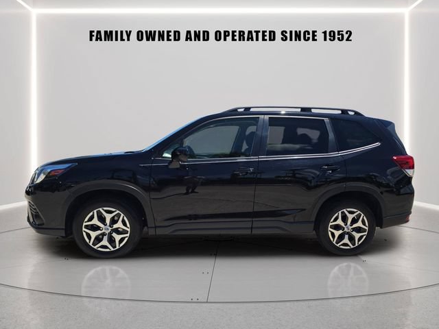 Certified 2023 Subaru Forester Premium AWD/4WD image 5