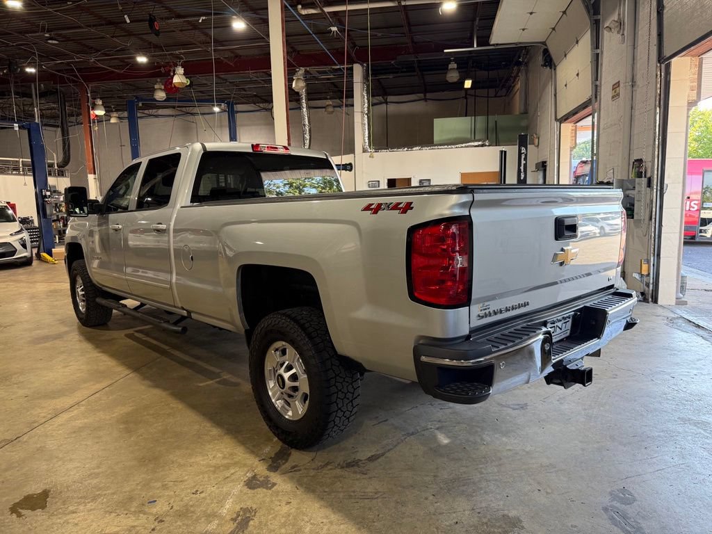 Used 2019 Chevrolet Silverado 2500 LT w/ LT Convenience Package AWD/4WD image 8